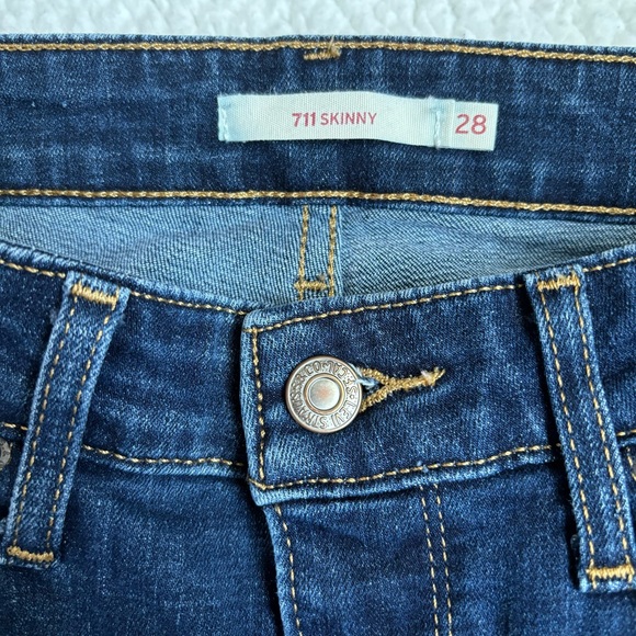 Levi’s 711 Skinny Jeans - Picture 5 of 7